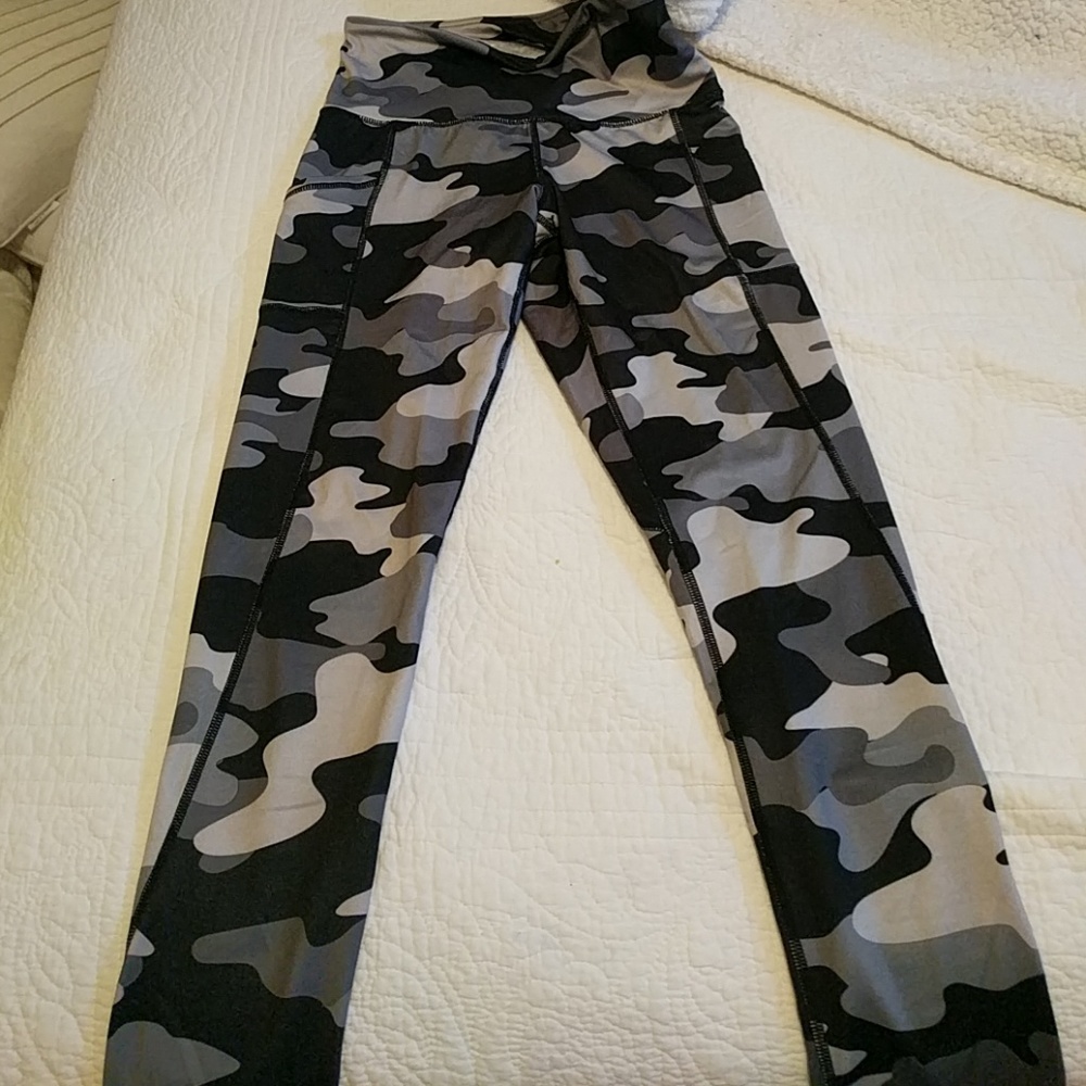 Reebok Black grey camo leggings
